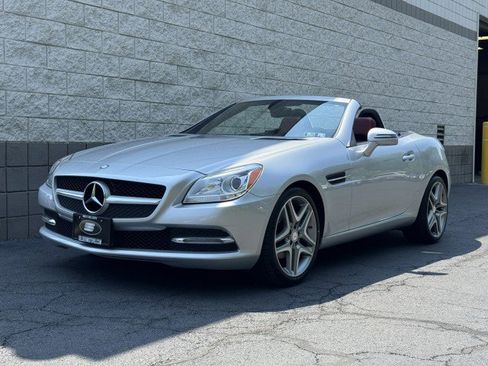 Used 2013 Mercedes-Benz SLK 250 image 10