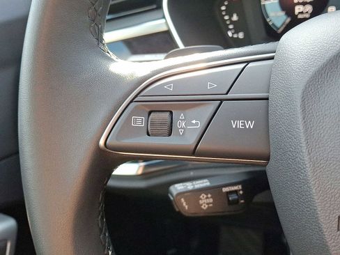 Certified 2025 Audi Q3 2.0T Premium w/ Convenience Package image 17