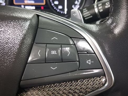 Used 2022 Cadillac XT5 Sportv w/ Technology Package AWD/4WD image 33