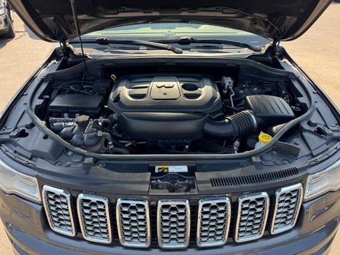 Used 2019 Jeep Grand Cherokee Summit AWD/4WD image 25