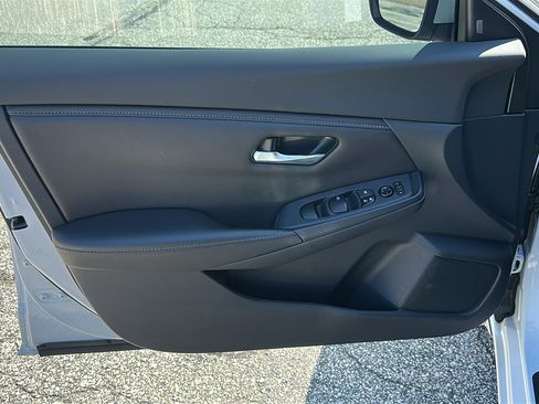 Used 2022 Nissan Sentra SV w/ All-Weather Package FWD image 13