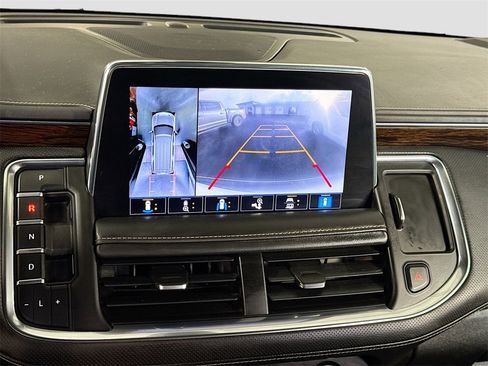 Used 2021 Chevrolet Suburban Premier image 24