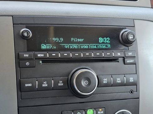 Used 2012 GMC Yukon SLT w/ SLT-2 Equipment Package image 14