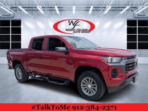 Used 2025 Chevrolet Colorado LT w/ Advanced Trailering Package RWD image 1