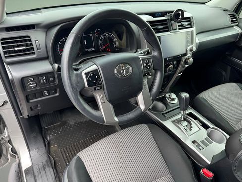 Used 2023 Toyota 4Runner SR5 AWD/4WD image 21