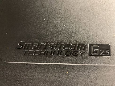 Used 2024 Kia Sportage LX image 42