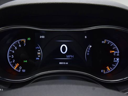 Used 2018 Jeep Grand Cherokee Laredo image 20