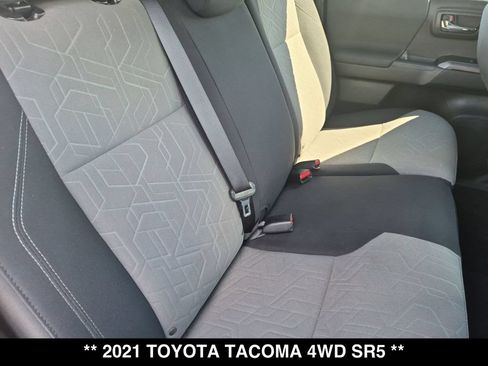 Used 2021 Toyota Tacoma SR5 AWD/4WD image 27