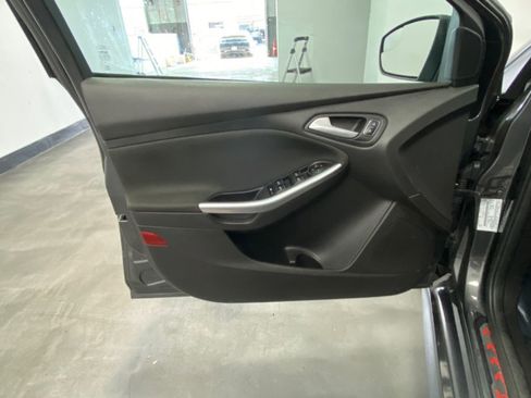 Used 2017 Ford Focus ST w/ Equipment Group 401A image 43