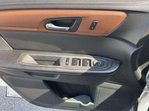 Used 2015 Chevrolet Traverse LT AWD/4WD image 15
