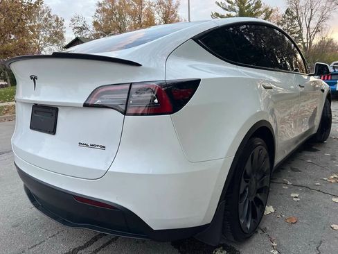 Used 2021 Tesla Model Y Performance image 6