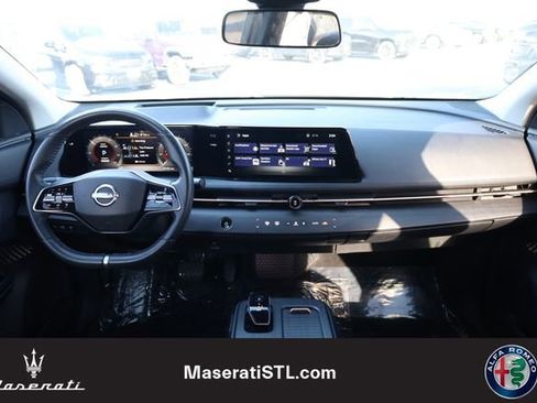 Used 2023 Nissan Ariya FWD image 13