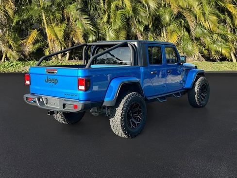 Used 2023 Jeep Gladiator Sport image 6