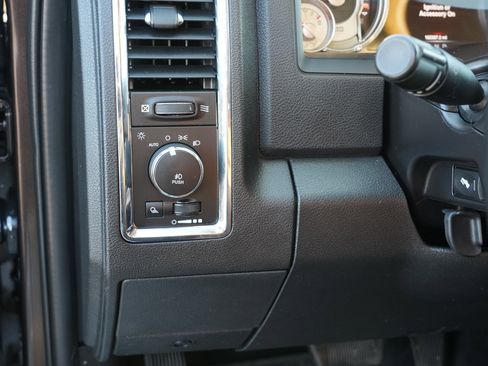 Used 2016 RAM 1500 Laramie Longhorn w/ Convenience Group image 17