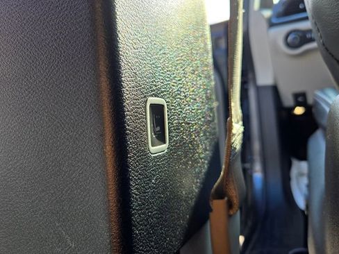 Certified 2021 Chrysler Pacifica Limited image 29