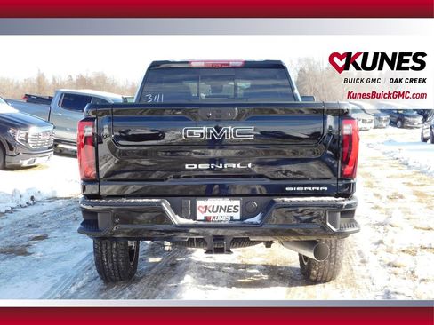 New 2026 GMC Sierra 2500 Denali w/ Denali Reserve Package image 5