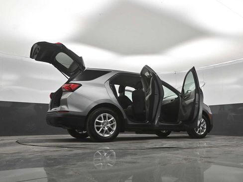 Used 2023 Chevrolet Equinox LS w/ LS Convenience Package FWD image 45