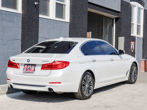 Used 2017 BMW 530i xDrive AWD/4WD image 4