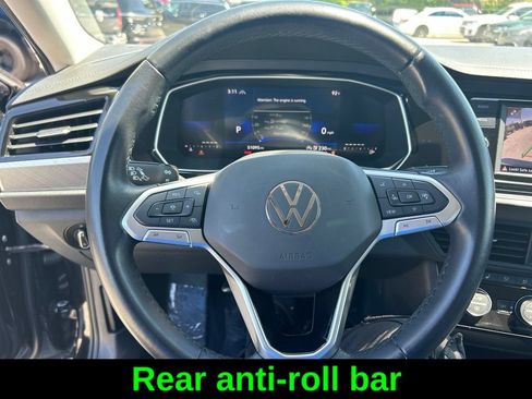 Used 2024 Volkswagen Jetta SE FWD image 16