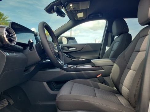 New 2026 Chevrolet Equinox LT w/ Safety and Technology Package FWD image 21