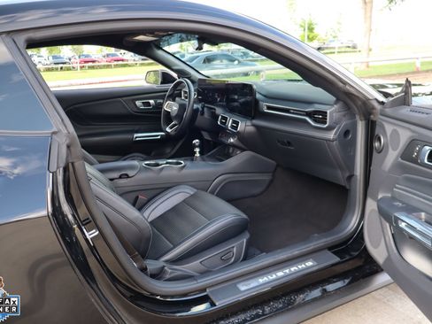 Used 2024 Ford Mustang GT Premium RWD image 26