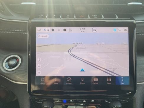 New 2025 Jeep Grand Cherokee Limited w/ Luxury Tech Group II image 5