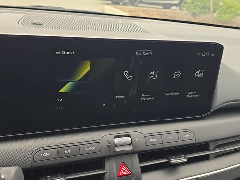 New 2025 Kia K4 LXS image 24