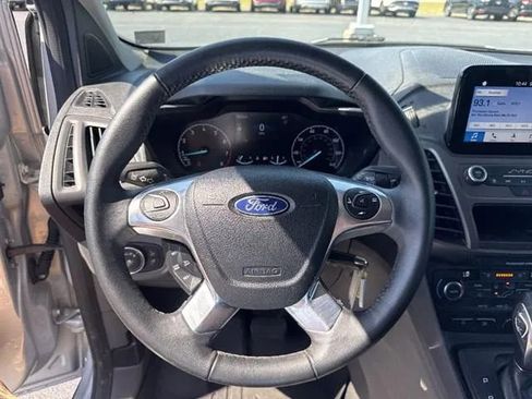 Used 2019 Ford Transit Connect XLT w/ Driver-Assist Package FWD image 9