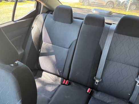 Used 2025 Nissan Versa SV FWD image 39