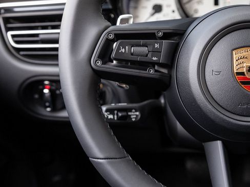 Certified 2026 Porsche Macan S AWD/4WD image 15