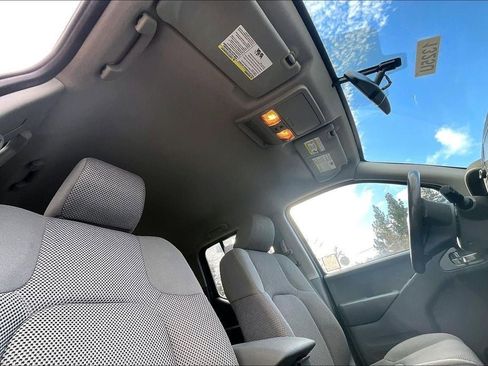 Used 2017 Nissan Frontier SV w/ SV Value Truck Package image 25