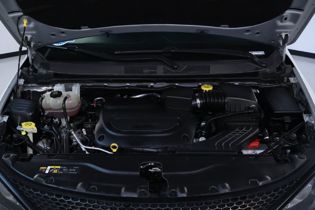 Used 2023 Chrysler Voyager LX FWD image 35