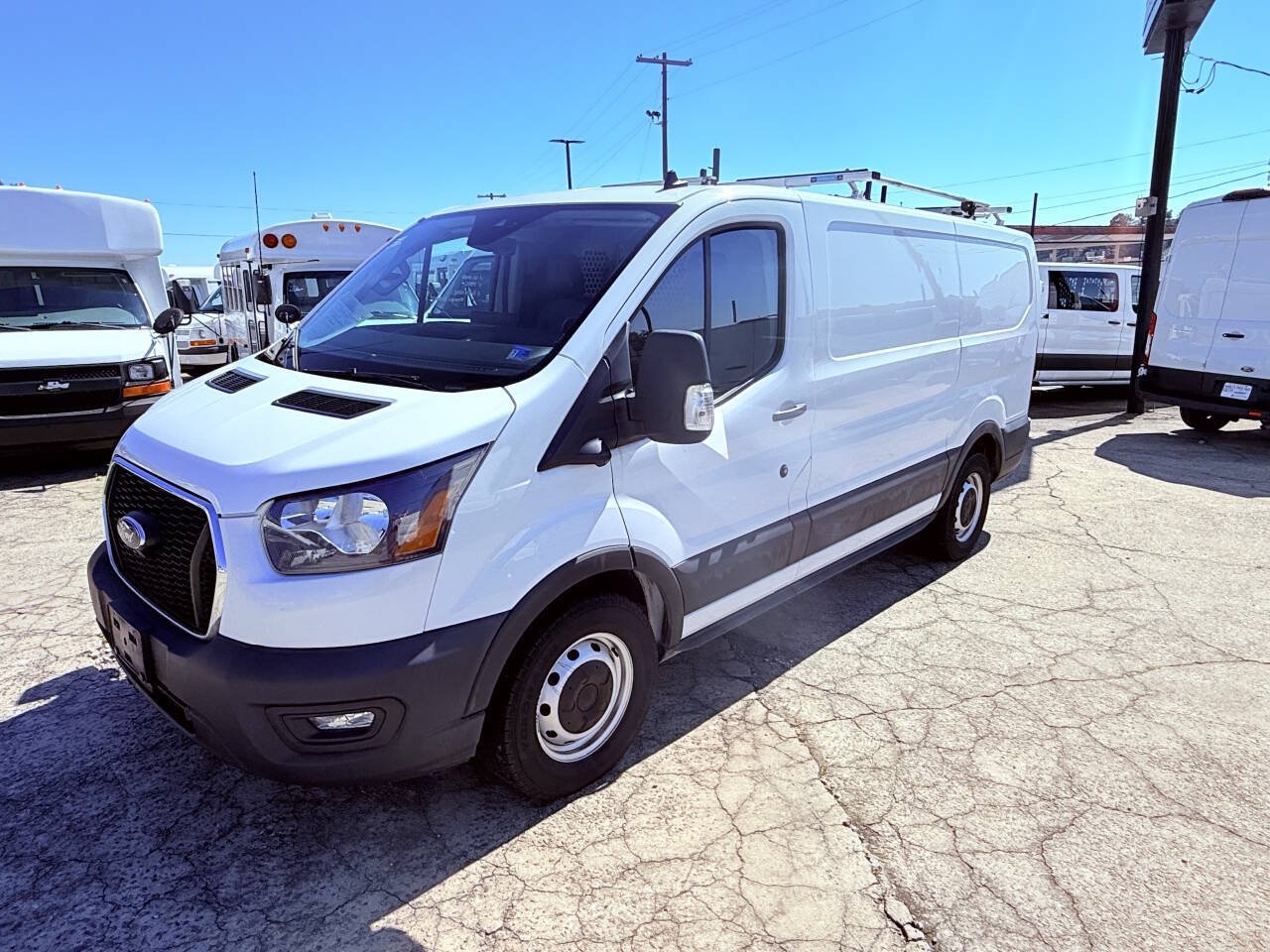 Used 2023 Ford Transit 150 Low Roof RWD image 5