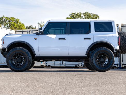 New 2025 Ford Bronco Badlands AWD/4WD image 7
