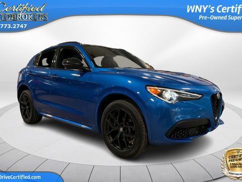 Used 2021 Alfa Romeo Stelvio Ti Sport AWD/4WD image 3