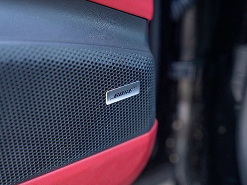 Certified 2025 Porsche Macan Electric image 11