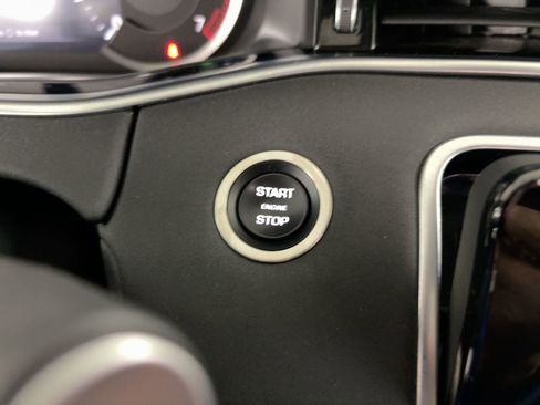 Used 2023 Land Rover Range Rover Evoque SE image 27