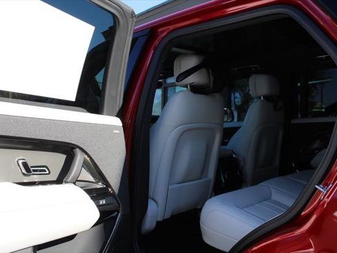 New 2026 Land Rover Range Rover Sport SE image 36