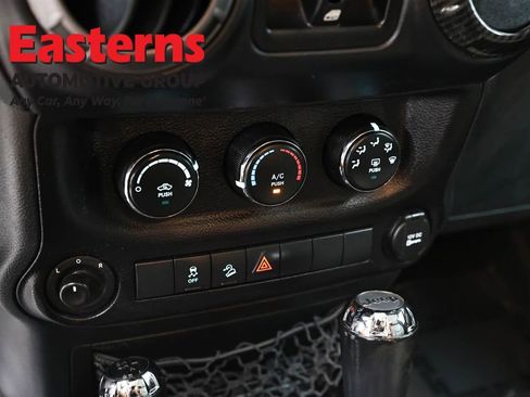Used 2016 Jeep Wrangler Unlimited Sport w/ Quick Order Package 24S AWD/4WD image 21