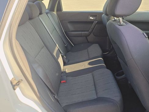 Used 2011 Ford Focus SE image 13
