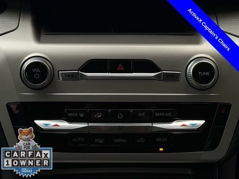 Used 2022 Ford Explorer XLT w/ Equipment Group 202A image 17