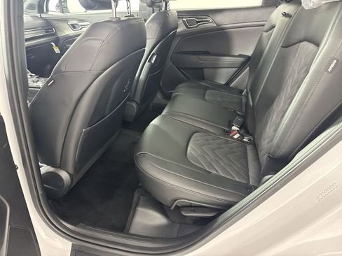 Certified 2025 Kia Sportage X-Pro Prestige AWD/4WD image 23