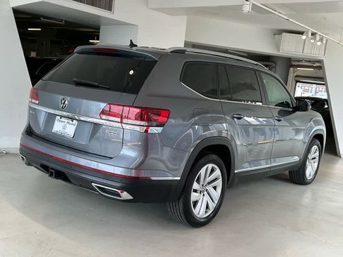 Certified 2021 Volkswagen Atlas SEL image 4