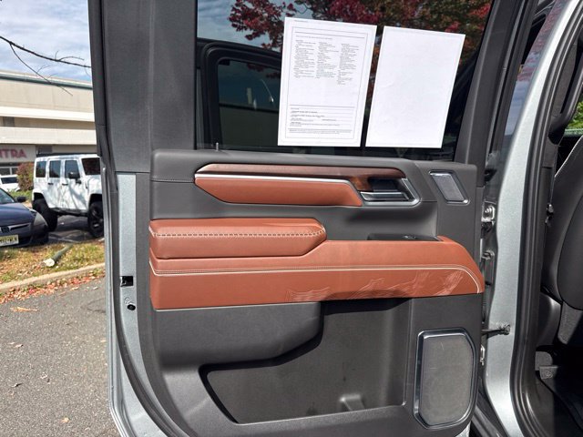 Used 2026 GMC Sierra 3500 Denali Ultimate AWD/4WD image 39