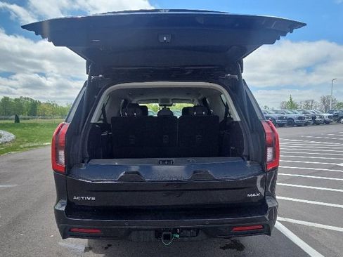 Used 2025 Ford Expedition Max Active AWD/4WD image 10