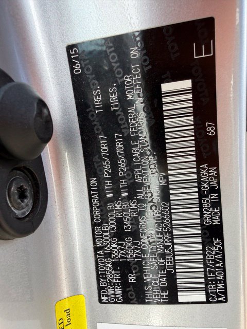 Used 2015 Toyota 4Runner SR5 AWD/4WD image 10