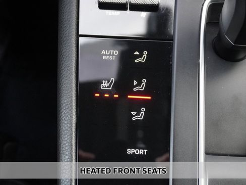 Used 2022 Porsche Macan image 7