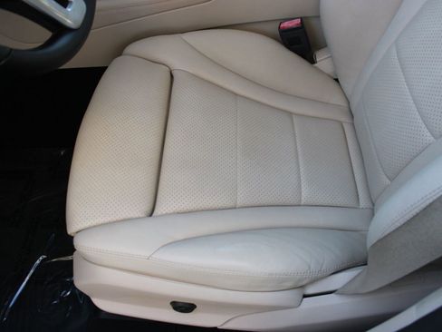 Used 2020 Mercedes-Benz GLC 300 image 14