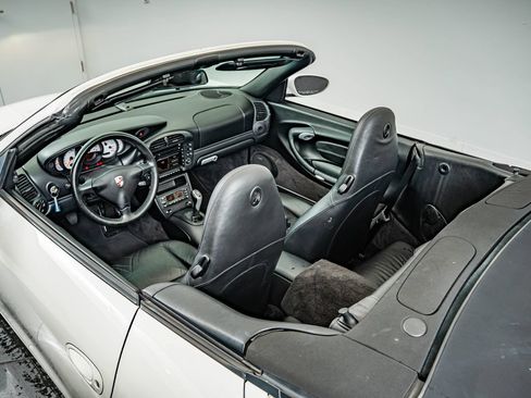 Used 2003 Porsche 911 Carrera RWD image 25