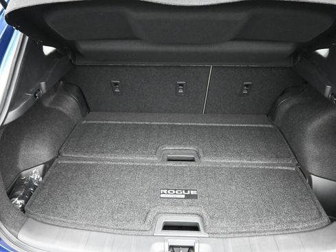 Used 2022 Nissan Rogue Sport SV w/ Technology Package image 14